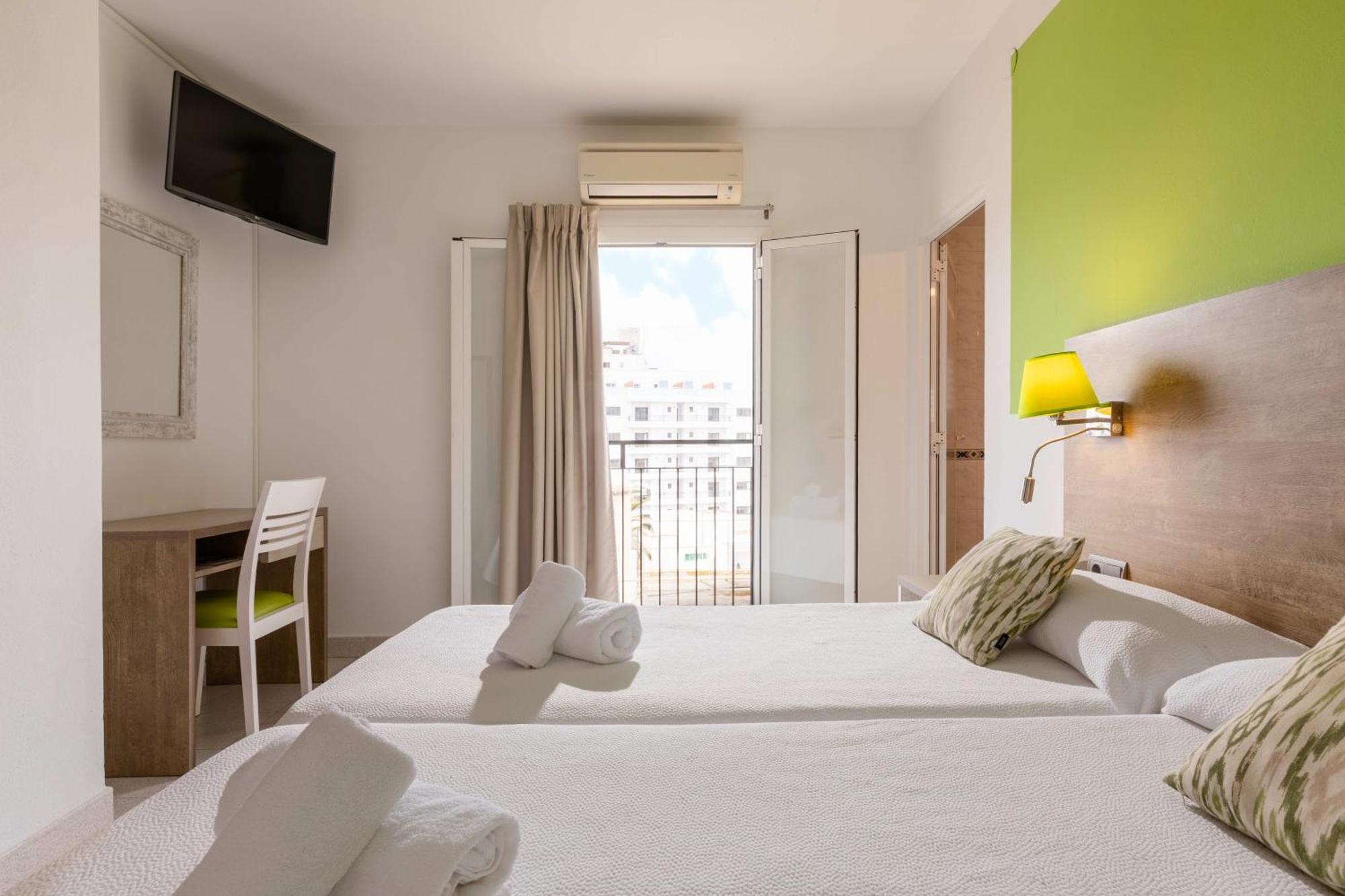 Hostal Mari San Antonio  Kültér fotó