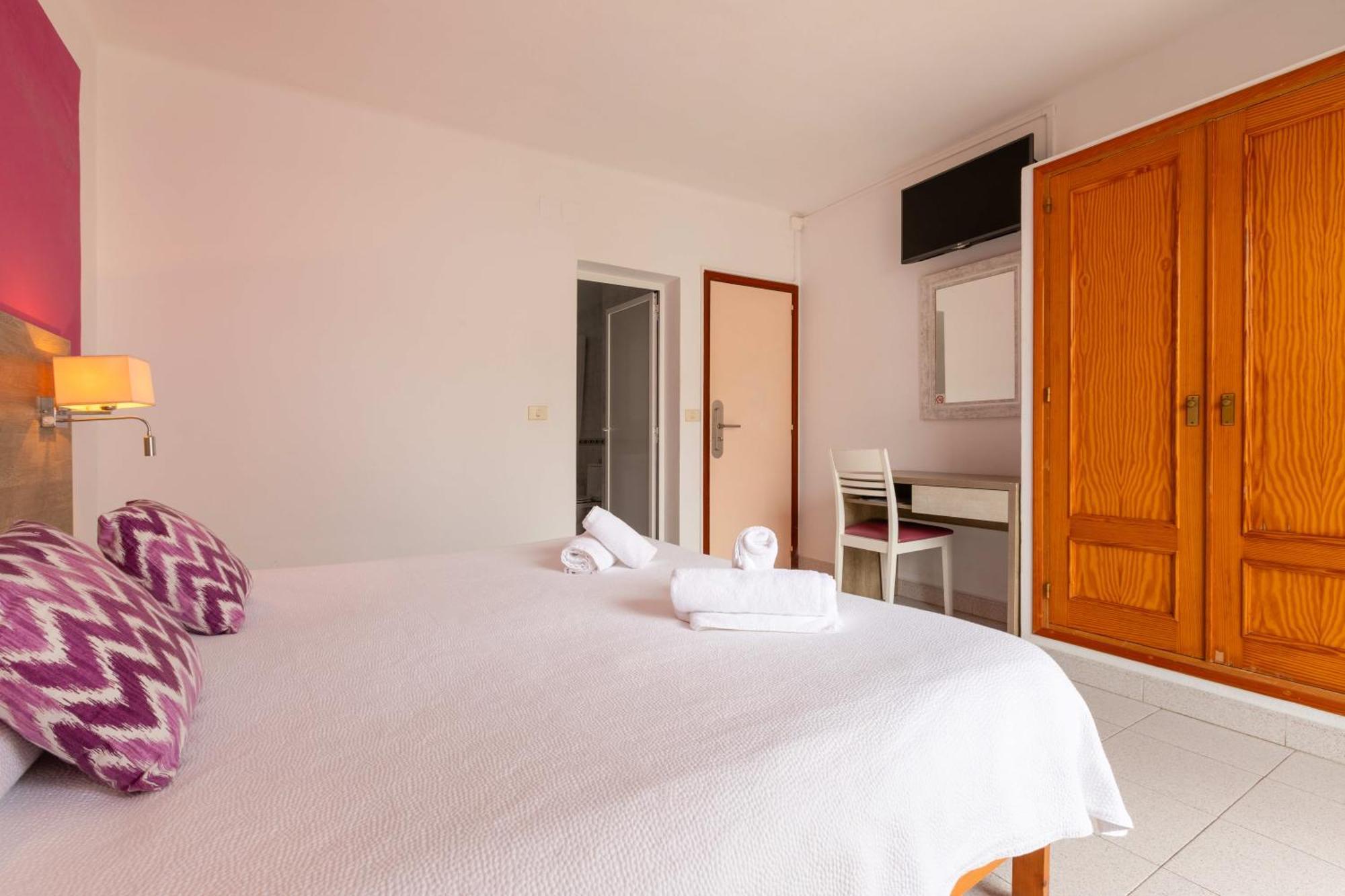 Hostal Mari San Antonio  Kültér fotó